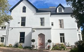 Lynwood House